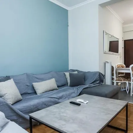 Relaxing 2 Bd With Balcony In Zografou * Athens
