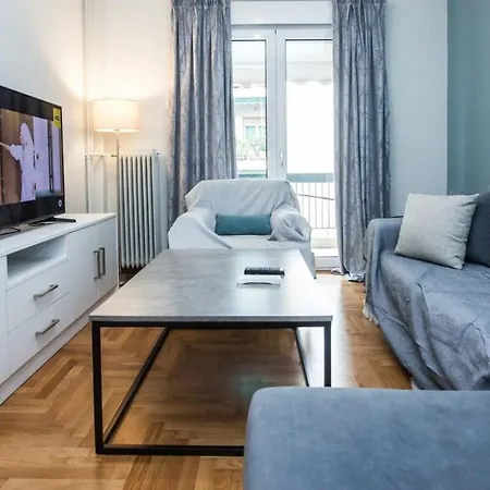 Apartment Relaxing 2 Bd With Balcony In Zografou